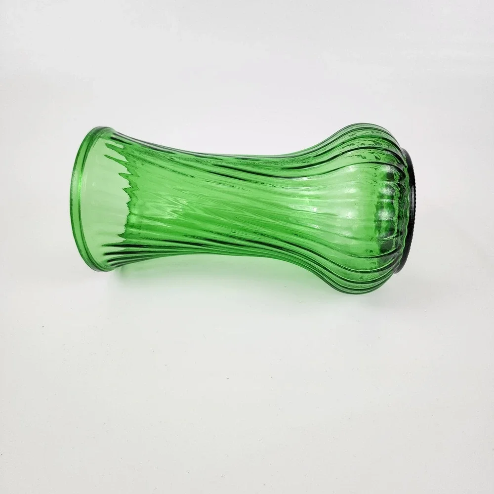 Vintage HOOSIER Green Glass Flower Vase Swirl Ribbing 8.25